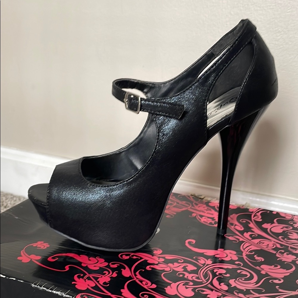 Elegant Black Peep-Toe Heels